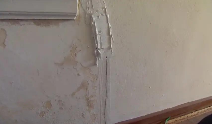 Cracks in Walls